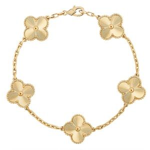 Gold Quatrefoil Clover Motif Bracelet